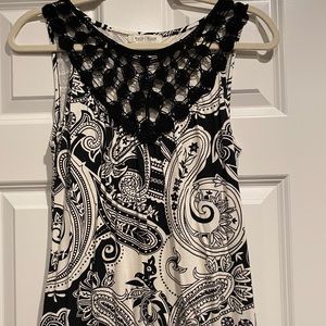 White House Black Market tank